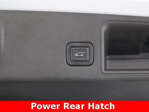 Used 2021 GMC Terrain SLT w/ LPO, Bright Accent Package image 30