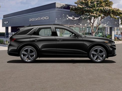 Used 2024 Genesis GV70 3.5T Sport w/ Sport Advanced Package image 4