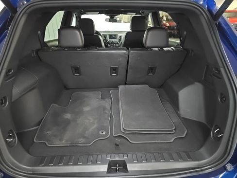 Used 2023 Chevrolet Equinox RS image 11