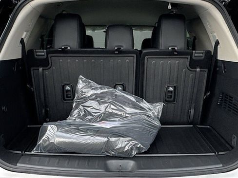 New 2025 Nissan Pathfinder SL w/ Cargo Package image 28