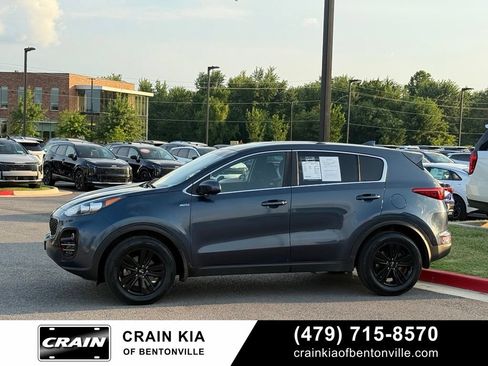 Used 2019 Kia Sportage LX AWD/4WD image 4