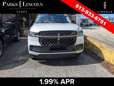 Certified 2025 Lincoln Navigator L Black Label w/ Black Label Special Edition AWD/4WD image 5
