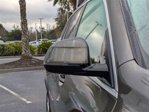 Used 2022 BMW X5 xDrive45e image 13