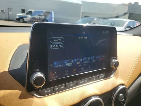 Used 2025 Nissan Sentra SV w/ SV Premium Package FWD image 20