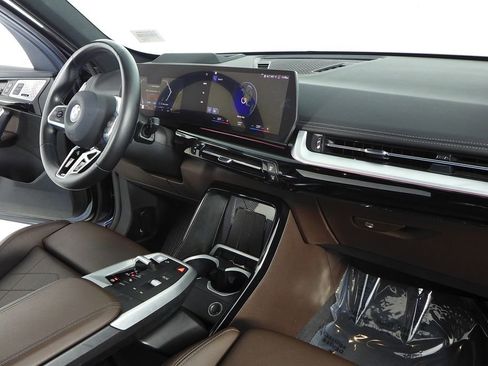 Used 2023 BMW X1 xDrive28i w/ Premium Package image 13