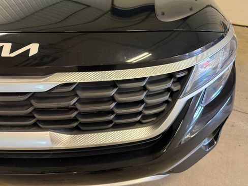 Used 2022 Kia Seltos LX AWD/4WD image 5