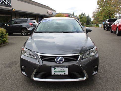 Used 2017 Lexus CT 200h w/ Navigation System Package FWD image 7