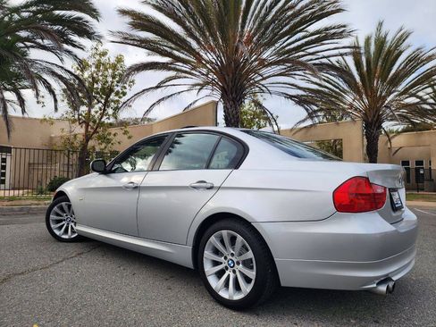 Used 2011 BMW 328i Sedan RWD image 9