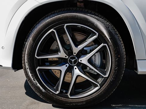 New 2025 Mercedes-Benz GLE 53 AMG 4MATIC Coupe image 9