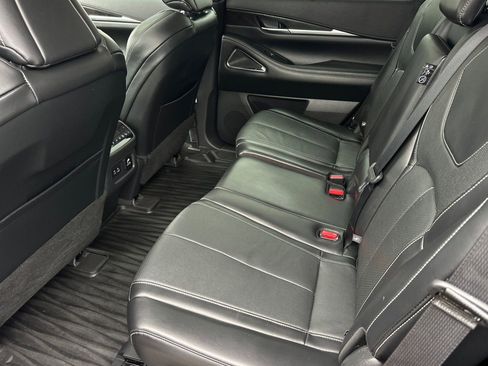 Used 2023 INFINITI QX60 Sensory AWD/4WD image 12