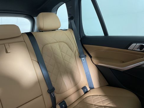 Used 2024 BMW X5 sDrive40i w/ Parking Assistance Package image 15