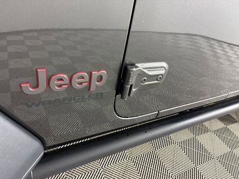 Used 2019 Jeep Wrangler Unlimited Rubicon image 8