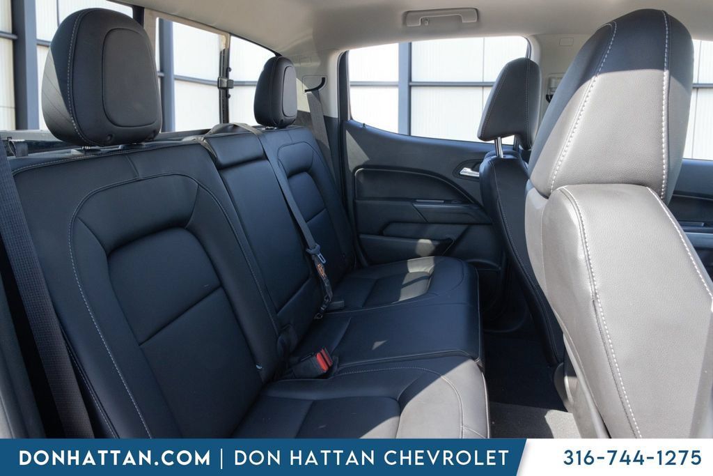 Used 2022 Chevrolet Colorado LT w/ Luxury Package AWD/4WD image 19