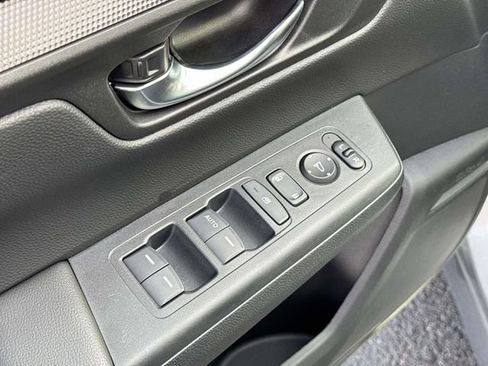 Certified 2025 Honda CR-V LX image 21