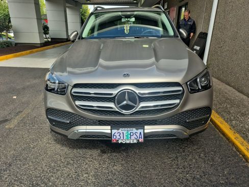 Used 2020 Mercedes-Benz GLE 350 4MATIC image 2