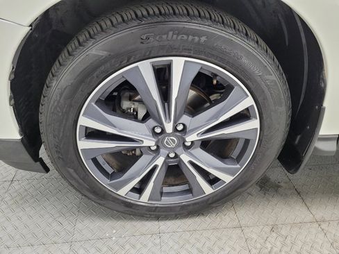 Used 2019 Nissan Pathfinder Platinum image 31