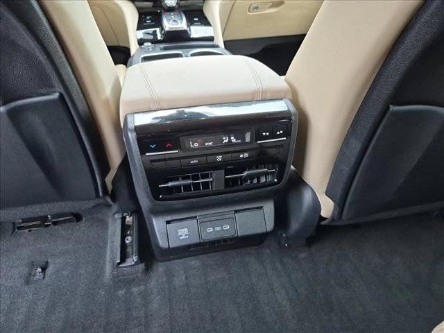 Used 2025 Acura MDX FWD image 19