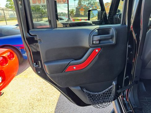 Used 2014 Jeep Wrangler Unlimited Sport w/ Quick Order Package 24S image 29