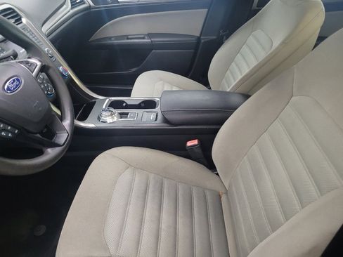 Used 2017 Ford Fusion S FWD image 17