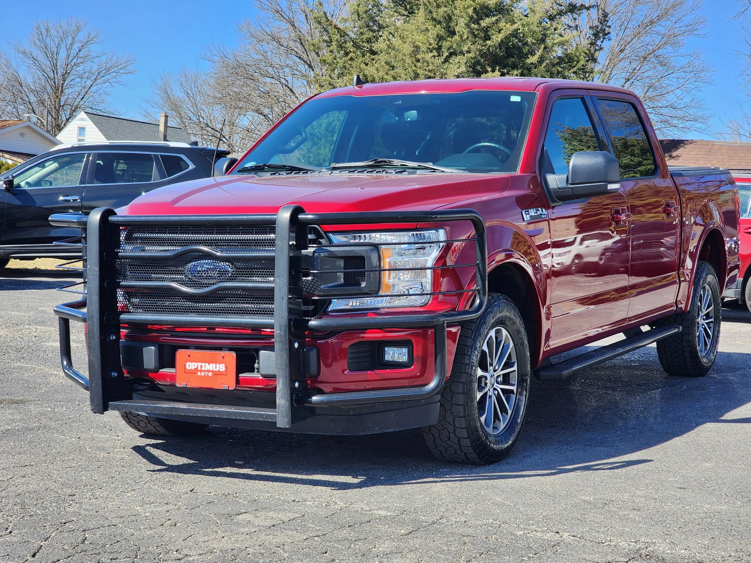 Used 2019 Ford F150 XLT w/ Equipment Group 302A Luxury AWD/4WD image 3