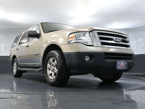 Used 2007 Ford Expedition XLT image 49