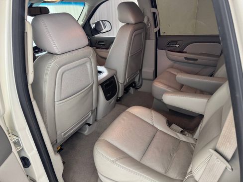Used 2010 GMC Yukon SLT RWD image 24