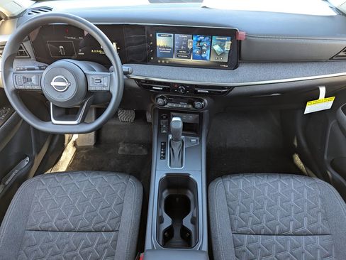 New 2026 Nissan Kicks SV AWD/4WD image 21