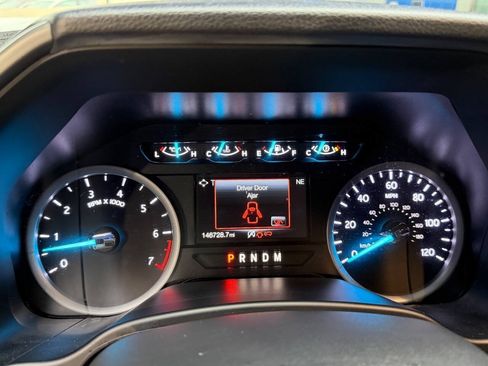Used 2018 Ford Expedition XLT AWD/4WD image 28