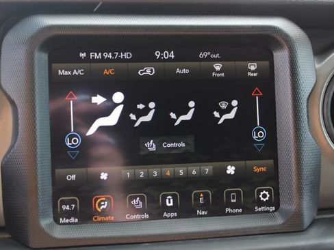 Used 2023 Jeep Wrangler Unlimited Sport AWD/4WD image 25