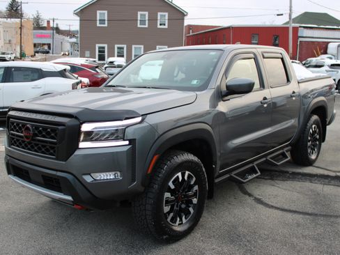 Certified 2024 Nissan Frontier PRO-4X w/ Technology Package image 1