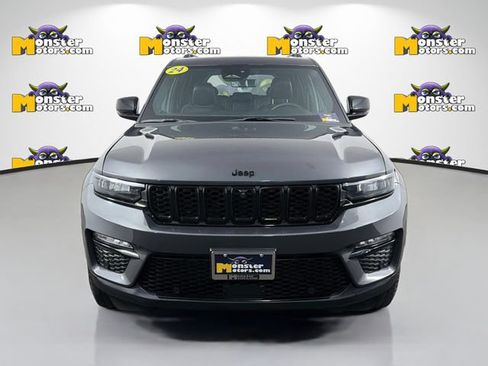 Used 2024 Jeep Grand Cherokee Limited w/ Luxury Tech Group II AWD/4WD image 2