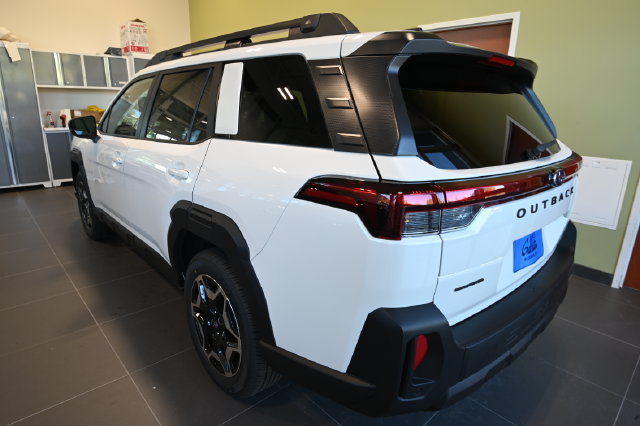 New 2026 Subaru Outback Touring AWD/4WD image 11