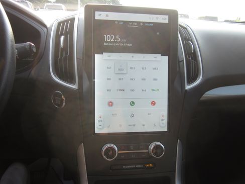 Used 2024 Ford Edge SEL AWD/4WD image 15