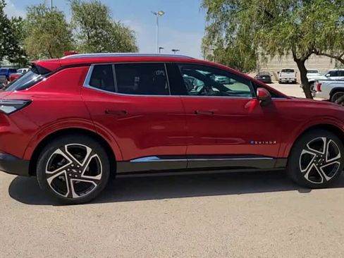 New 2025 Chevrolet Equinox EV LT w/ Convenience Package II FWD image 2