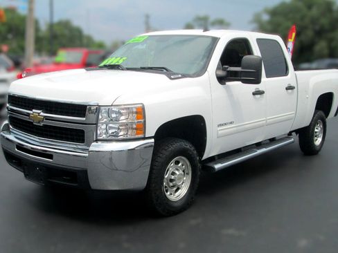 Used 2010 Chevrolet Silverado 2500 LT image 4