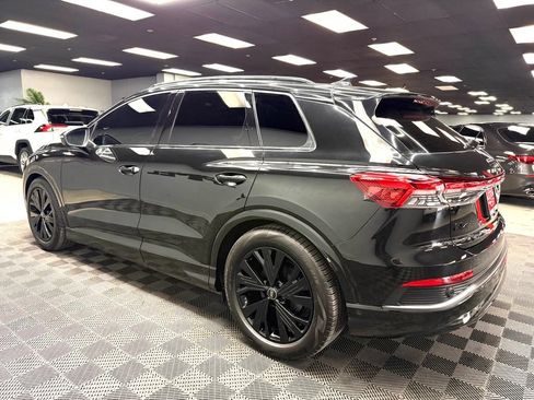 Used 2023 Audi Q4 e-tron Premium Plus RWD image 9