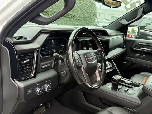 Certified 2024 GMC Sierra 1500 AT4 w/ Technology Package AWD/4WD image 26