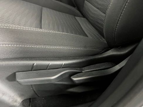 Used 2025 Chevrolet Equinox LT image 22