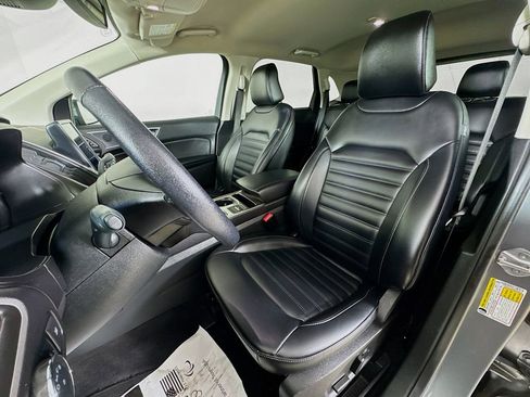 Used 2024 Ford Edge SEL image 10