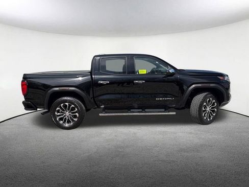 Used 2024 GMC Canyon Denali AWD/4WD image 15