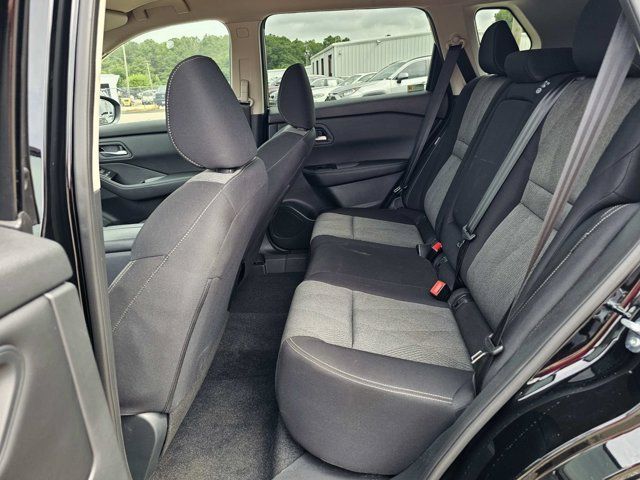 Used 2026 Nissan Rogue SV FWD image 31