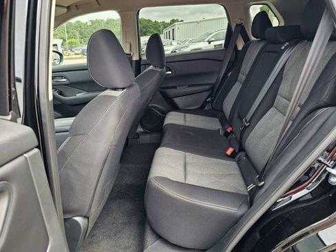 Used 2026 Nissan Rogue SV FWD image 31