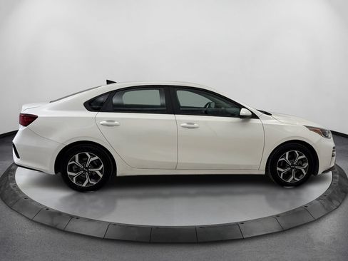 Used 2021 Kia Forte LXS FWD image 4