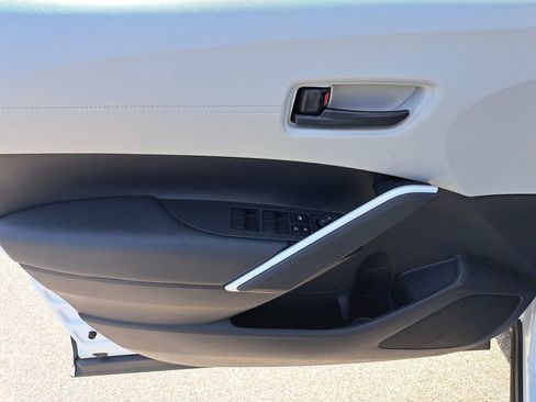 Certified 2024 Toyota Corolla Cross LE image 13