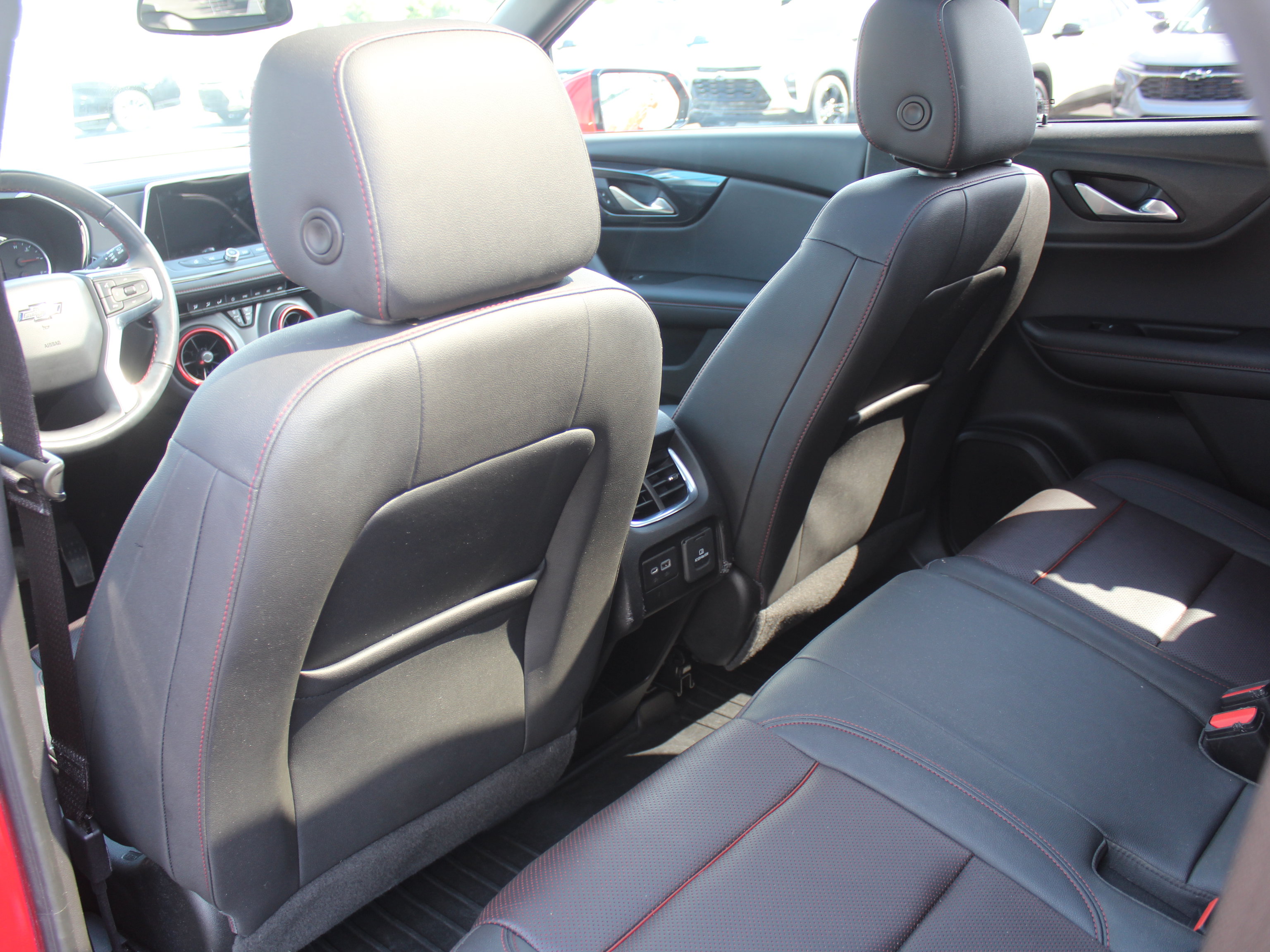 Used 2022 Chevrolet Blazer RS AWD/4WD image 24