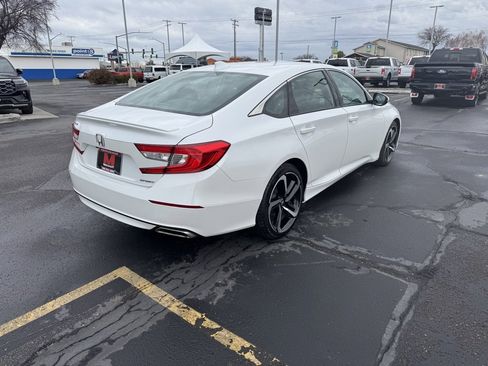Used 2018 Honda Accord Sport image 5
