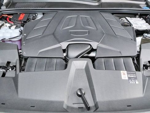 New 2026 Porsche Cayenne Coupe AWD/4WD image 37