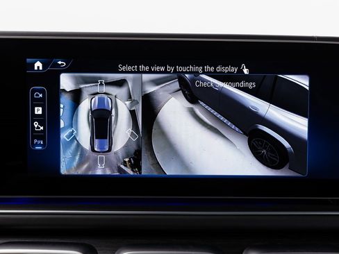 Used 2025 Mercedes-Benz GLS 580 4MATIC image 23