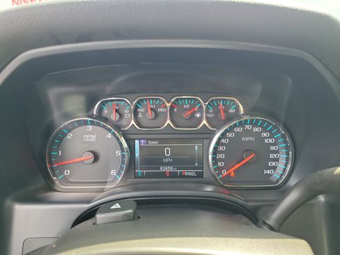 Used 2018 Chevrolet Silverado 1500 LT w/ All Star Edition AWD/4WD image 24