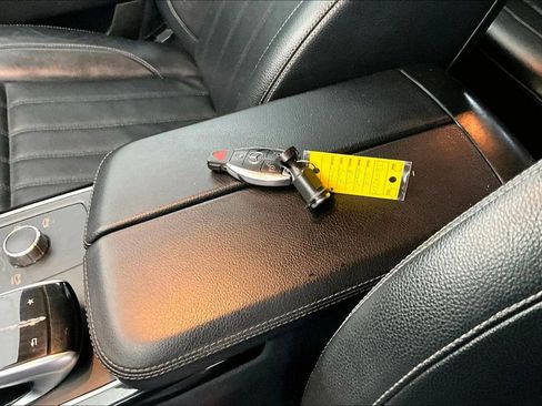 Used 2018 Mercedes-Benz GLE 350 4MATIC image 14